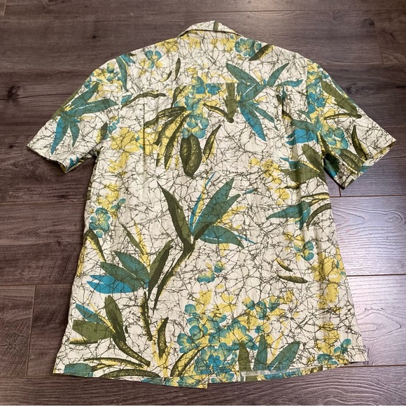 Vintage Linen button up shirt floral vacation style - Picture 3 of 5